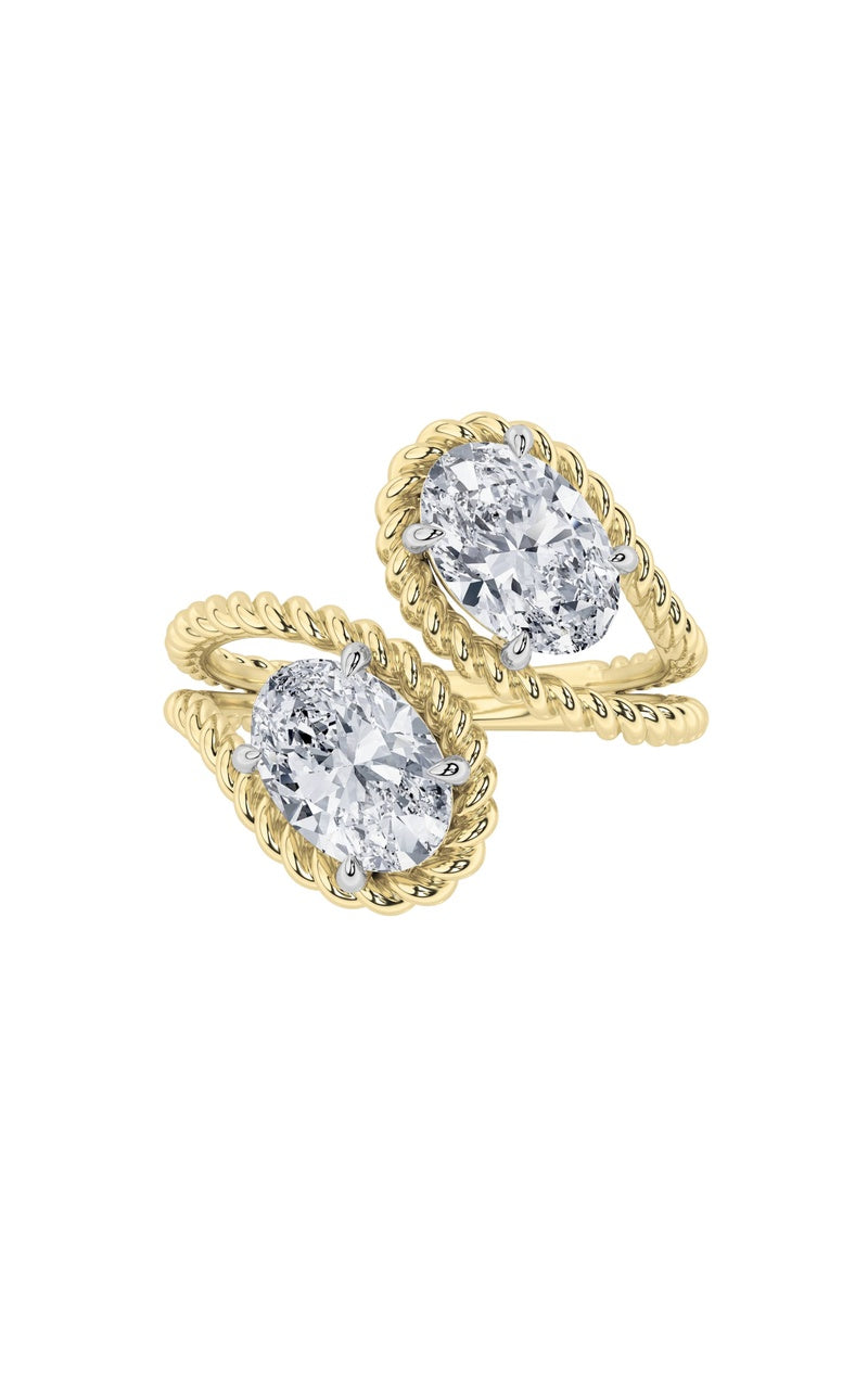 2Cttw Oval Shaped Lab Grown Diamond (F/VS) Toi etMoi Fashiion Ring in 14K Gold