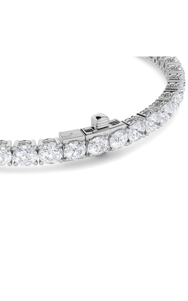 9Cttw Round Shaped Lab Grown Diamond (F/VS) Tennis Bracelet in 14K Gold