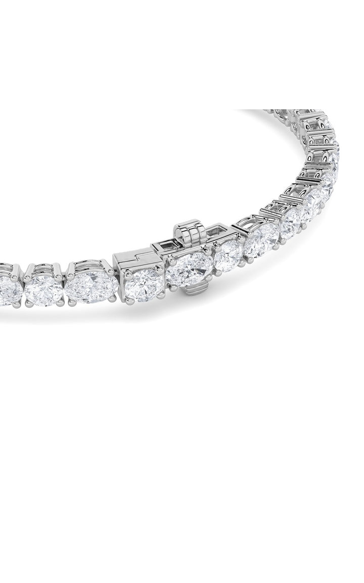 6.75Cttw Oval Shaped Lab Grown Diamond (F/VS) Bracelet in 14K Gold