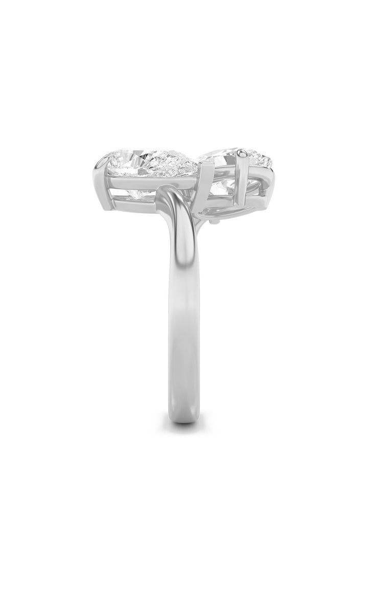 3Cttw Oval Shaped Lab Grown Diamond (F/VS) Toi et Moi Fashiion Ring in 14K Gold